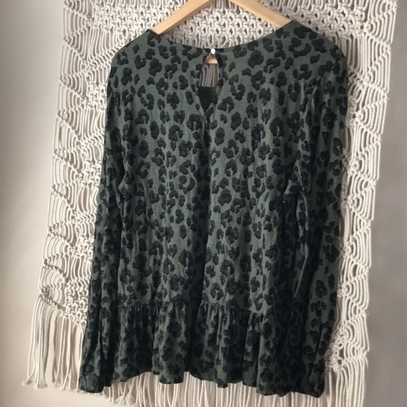 Lucky Brand boho green & black Leopard print animal print, ruffled botto… - Picture 6 of 8